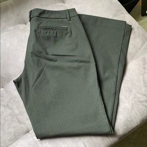 Dress pants/slacks